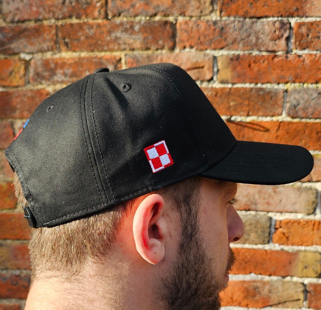 Czapeczka z Daszkiem G303 Czarna One Size